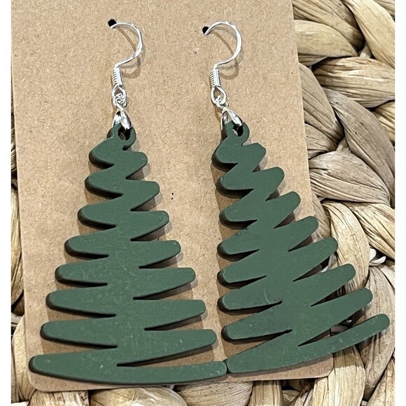 Wooden Christmas Pine Tree Design Green Drop Earrings Novelty - Picture 3 of 7
